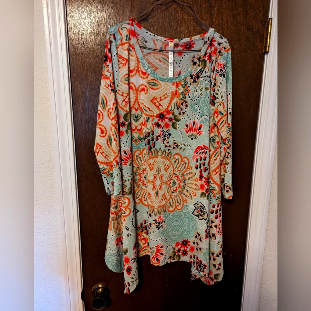 Beautiful Asymmetric Hem Colorful print Tunic